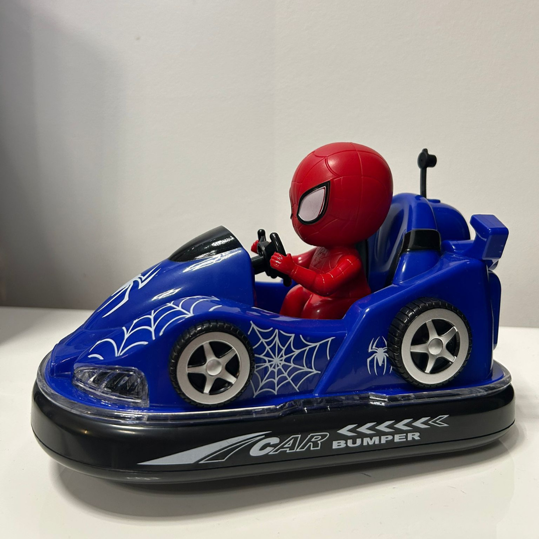 Svetleci auto sa dimom